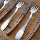 Deejo 2FB011 set of 6 steak knives Toile de Jouy , titan finish, olive wood handle 1